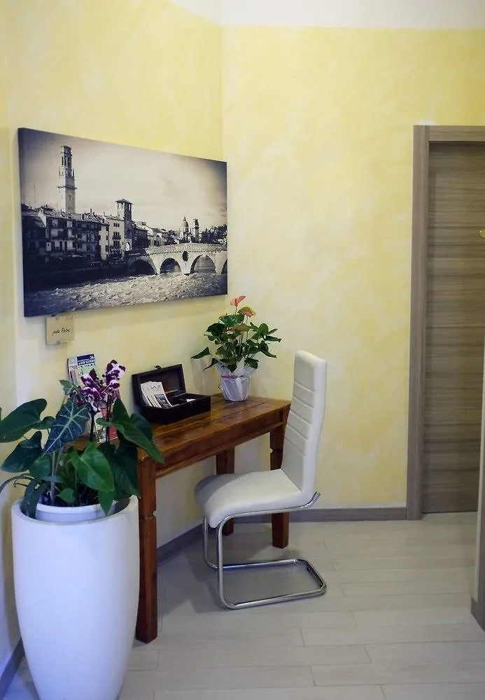 Lenotti Verona Bed & Breakfast